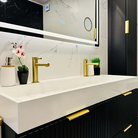 Joy Fructus Plaza 42