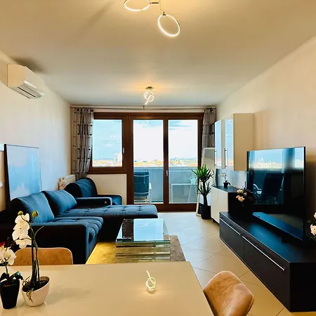 Joy Fructus Plaza 42