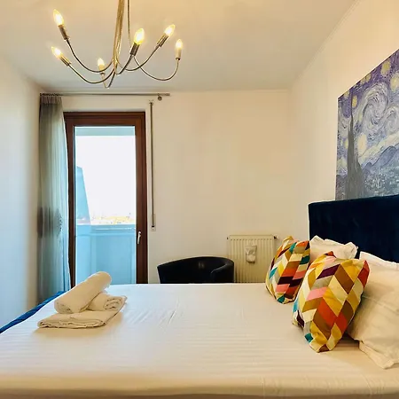 Joy Fructus Plaza 42 * Τιμισοάρα