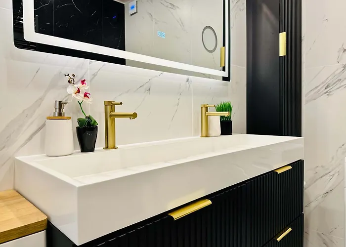 Joy Fructus Plaza 42