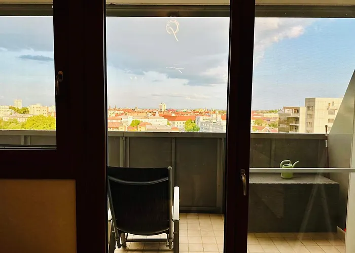 Joy Fructus Plaza 42