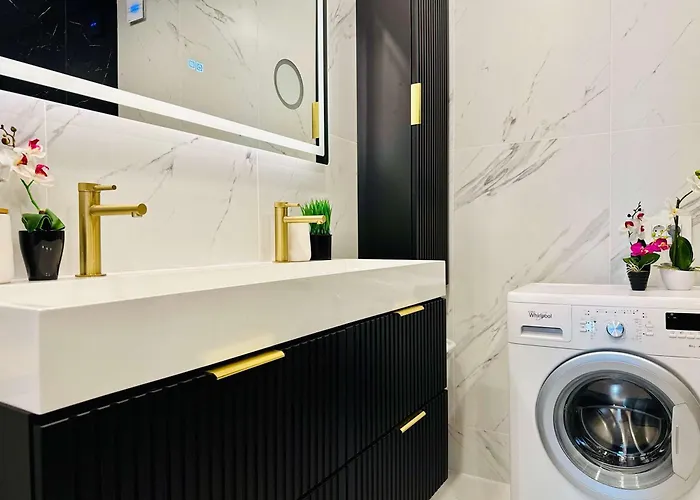 Joy Fructus Plaza 42 *