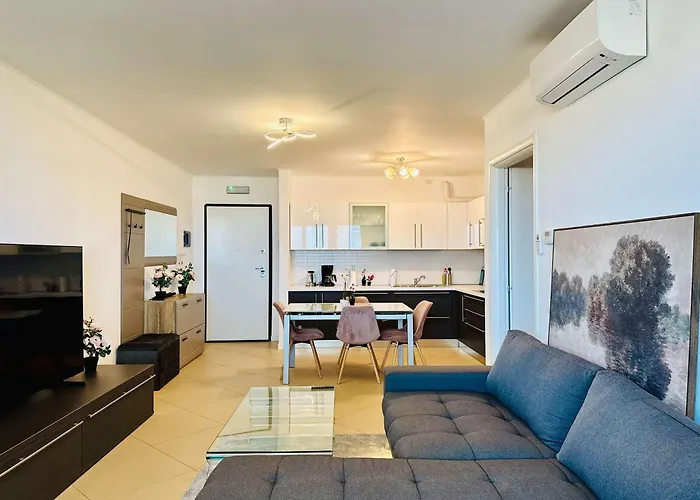 Joy Fructus Plaza 42 Apartamento *