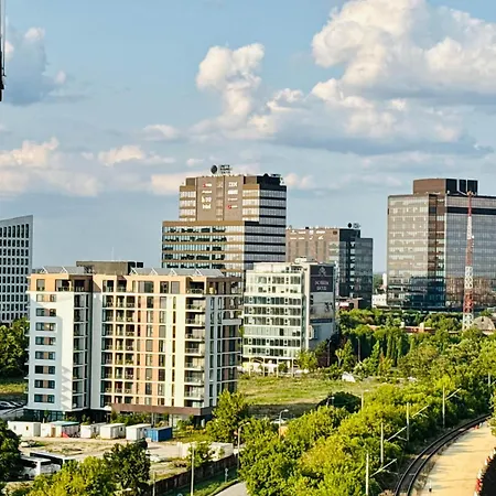 Joy Fructus Plaza 42