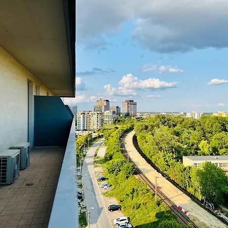 Joy Fructus Plaza 42 Apartment *