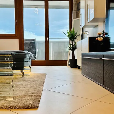 Apartment Joy Fructus Plaza 42 *