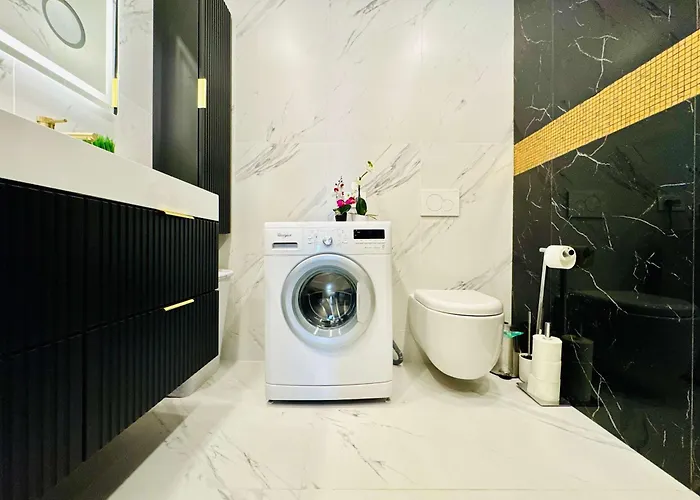 Joy Fructus Plaza 42 *