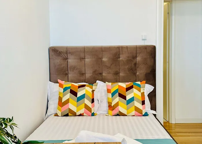 Joy Fructus Plaza 42