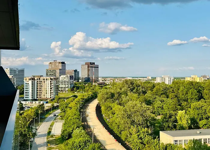 Joy Fructus Plaza 42